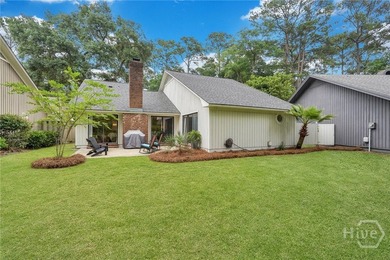 Welcome to your new sanctuary! Nestled in a serene neighborhood - photo 36