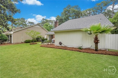 Welcome to your new sanctuary! Nestled in a serene neighborhood - photo 38