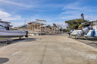 Welcome to your new sanctuary! Nestled in a serene neighborhood - photo 40