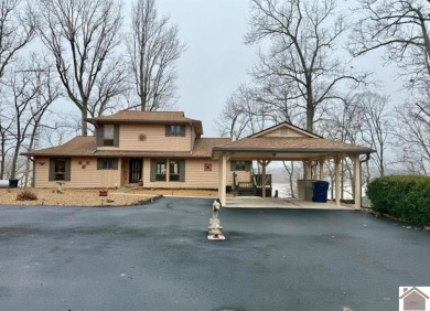 Lake Home For Sale in Cadiz, Kentucky