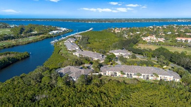 This Pristine corner townhome in Harbour Island at Palm Cove - photo 10
