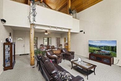 Charming A-Frame Cabin Surrounded by Tall Pines in Happy Jack - photo 15
