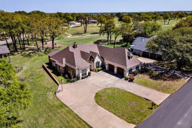 Stunning 4-3-2 home on a beautiful half acre lot right on the - Lake Home For Sale in Kemp, Texas