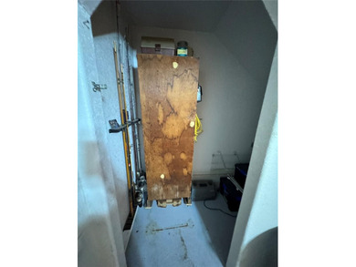 BACK ON THE MARKET:PREVIOUS BUYER'S LOSS, YOUR GAIN!! ADJUSTED - photo 39