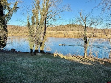 Lake Home For Sale in Norfork, Arkansas