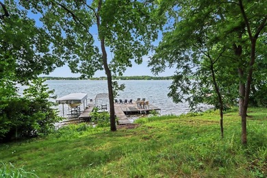 Imagine waking up to endless water views and wrapping up your - photo 12
