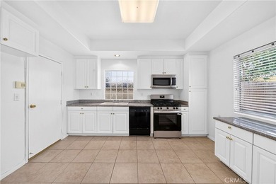This beautiful 2 -story home locates Shadow Brook Gated - photo 19