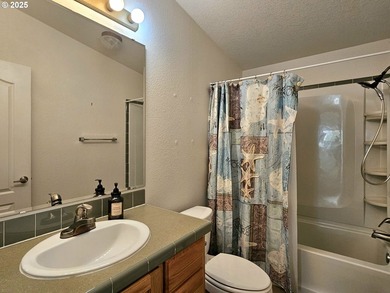 Welcome to your new luxury lifestyle in the luxurious Emerald - photo 19