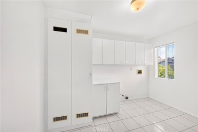 This beautiful 2 -story home locates Shadow Brook Gated - photo 24