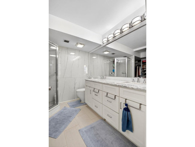 Spacious, investor friendly 3rd floor renovated and move in - photo 25