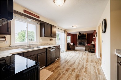 Fresh, inviting, and ready for it's new owners - this Greece - photo 12