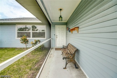 Welcome to this great Southwest Cape Coral home, conveniently - photo 3