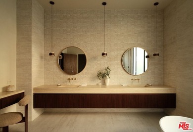 Set at the end of a private cul-de-sac in the Hollywood Hills - photo 14