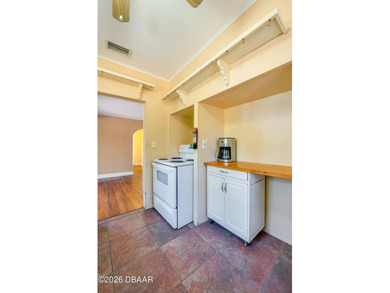 NEW PRICE! ATTENTION INVESTORS AND BEACH LOVERS! JUST A BLOCK - photo 14