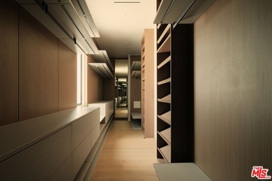 Set at the end of a private cul-de-sac in the Hollywood Hills - photo 15