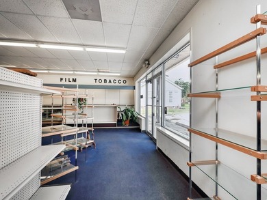 Welcome to 546 E Savannah Street - a high-visibility commercial - photo 18
