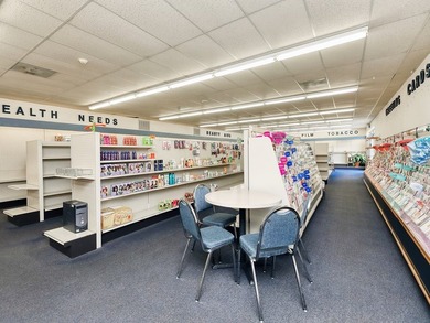 Welcome to 546 E Savannah Street - a high-visibility commercial - photo 19