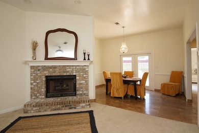 Beautiful home close to the white sandy beaches, military bases - photo 20