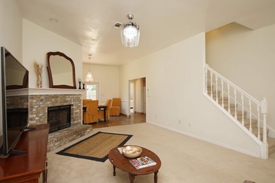 Beautiful home close to the white sandy beaches, military bases - photo 22