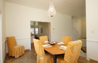 Beautiful home close to the white sandy beaches, military bases - photo 27