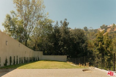 Set at the end of a private cul-de-sac in the Hollywood Hills - photo 28
