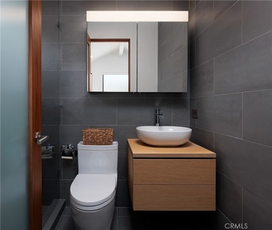 Welcome to coastal luxury redefined. Perfectly positioned - photo 30