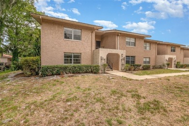 Lake Howell Condo For Sale in Casselberry Florida