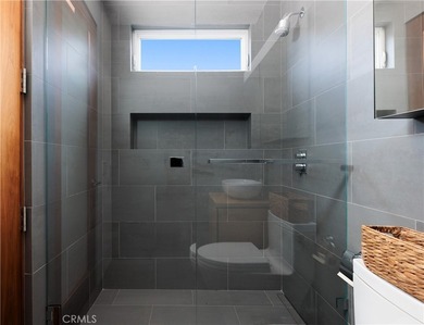 Welcome to coastal luxury redefined. Perfectly positioned - photo 31
