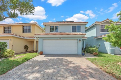Welcome to your lakefront oasis in the Briar Bay Community! This - photo 1