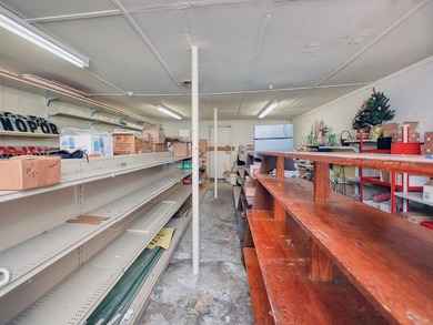 Welcome to 546 E Savannah Street - a high-visibility commercial - photo 33