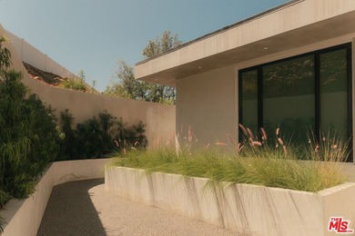 Set at the end of a private cul-de-sac in the Hollywood Hills - photo 35