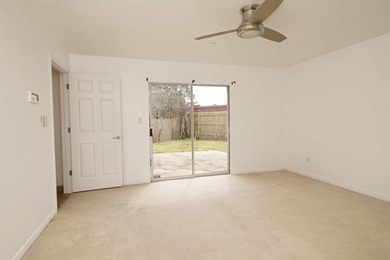 Beautiful home close to the white sandy beaches, military bases - photo 36