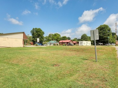 Welcome to 546 E Savannah Street - a high-visibility commercial - photo 38