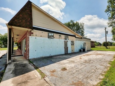 Welcome to 546 E Savannah Street - a high-visibility commercial - photo 41