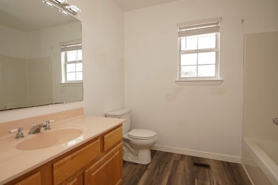 Beautiful home close to the white sandy beaches, military bases - photo 44