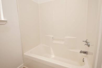 Beautiful home close to the white sandy beaches, military bases - photo 45