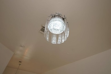 Beautiful home close to the white sandy beaches, military bases - photo 48