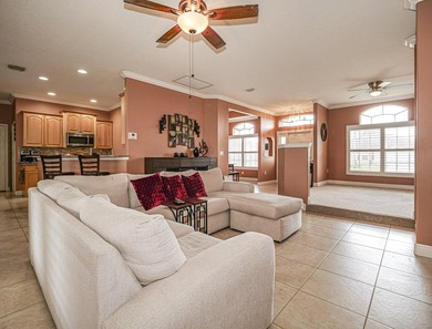 Must-see beautiful 4BR/3BA/2-car garage home with office - photo 7