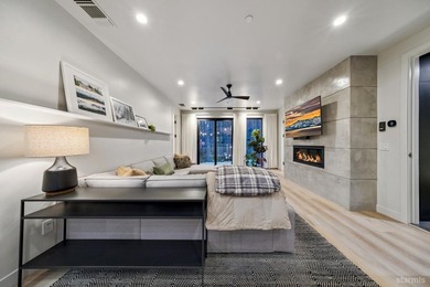 Built in 2022 and offered fully furnished, this mountain-modern - photo 11