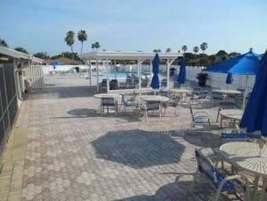 Very nice 2 Bedroom 2 Bath Villa, located very quiet and - photo 14