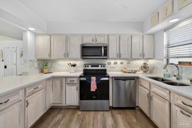 2/2 CONDO ONLY $305K - NEWLY RENOVATED - 9% NET ROIPUBLIC BEACH - photo 17