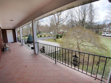 Take this Amazing opportunity to live in a private neighborhood - photo 18