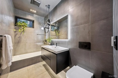 Built in 2022 and offered fully furnished, this mountain-modern - photo 19