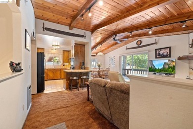This cozy cabin comes fully furnished and move-in ready! This - photo 9