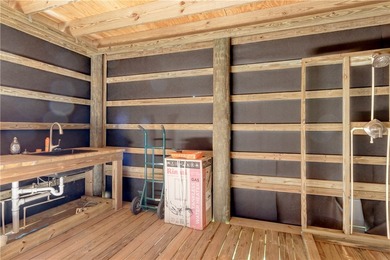 Deluxe Ranch or Hunting Lodge with high end millwork, Walnut - photo 23