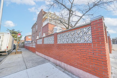 Welcome to this beautifully renovated legal two-family brick - photo 24