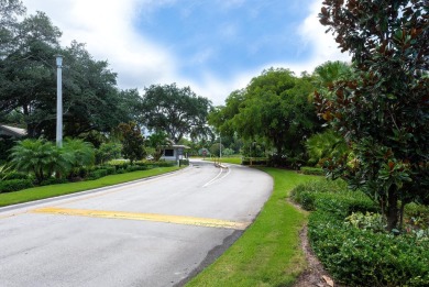 (private lake, pond, creek) Home For Sale in Palm Beach Gardens Florida