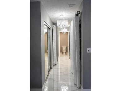Welcome home! Fully renovated luxury patio home stands far above - photo 28