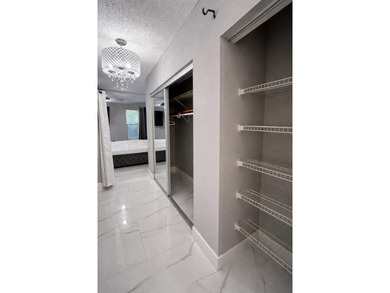 Welcome home! Fully renovated luxury patio home stands far above - photo 29