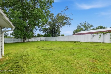 Enjoy the charm of country living with this inviting ranch-style - photo 34